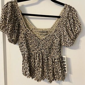 NWT Cheetah print flowy cropped top